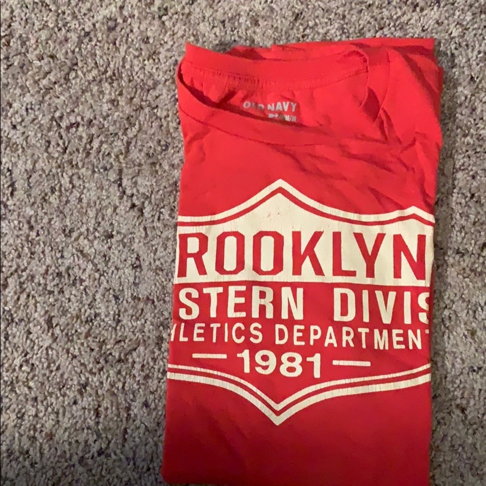 Old Navy graphic tees - Picture 2 of 5